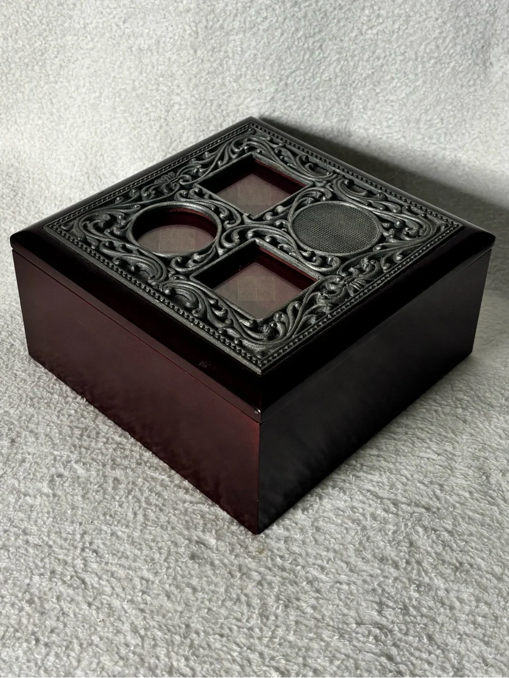 Classic Mahogany Jewelry Organizer Box with Ornate Silver-Tone Top